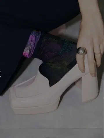 Ameri PLATFORM SQUARE TOE LOAFER