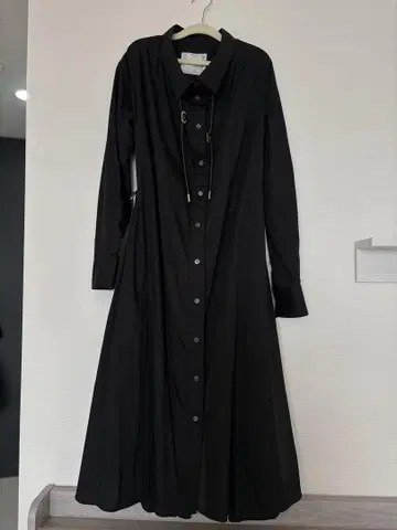 SACAI 블랙 셔츠 원피스