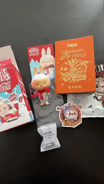팝마트 POPMART labubu 라부부 코카콜라