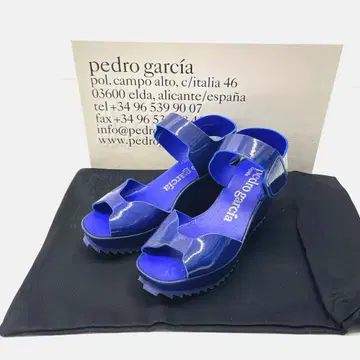 Pedro Garcia 앵클 스트랩 통굽 샌들 42573