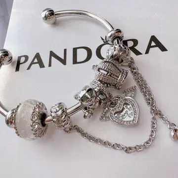 판도라 실버 참 포함 팔찌