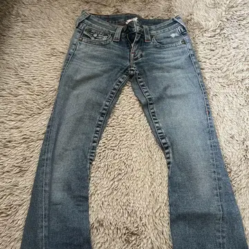 트루릴리젼 부츠컷 데님