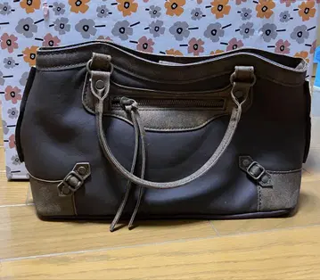 새상품급 LOUNIE 다크 브라운 핸드백