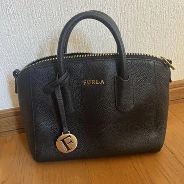 FURLA 블랙 가죽 핸드백