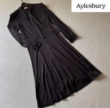 Aylesbury 리본 타이 블랙 긴팔 원피스