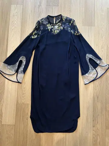 마메쿠로구치 실크 라메 원피스 2019ss