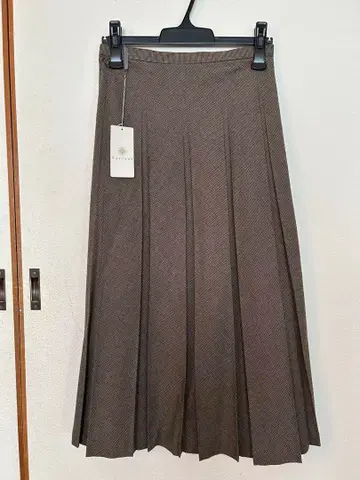 PARIADE 브라운 롱 플리츠 스커트 일본제 미사용 새상품