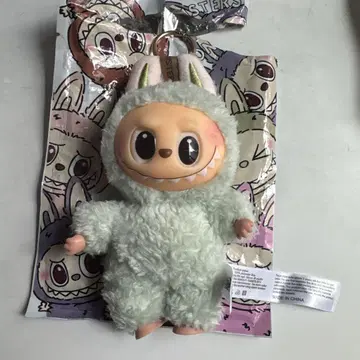 팝마트 인형