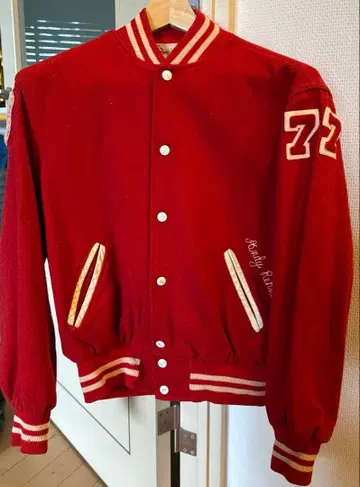 귀중! 미국제 빈티지 스타디움 자켓 레드