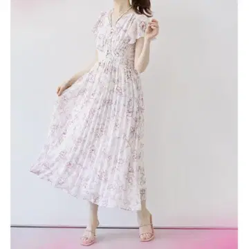 [ 토코 클로젯 ] 펄 장식 넥 리본 수채화 라인 플라워 플리츠 원피스