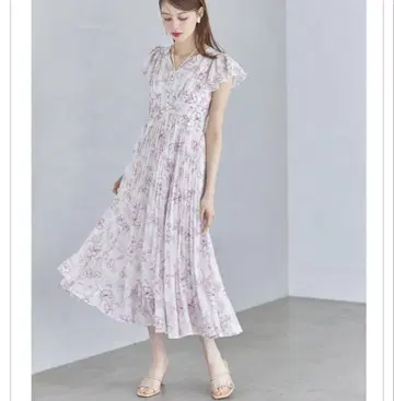 toccocloset 펄 장식 넥 리본 수채화 라인 플라워 플리츠 원피스