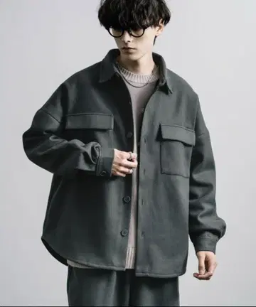 차콜 그레이 박스 실루엣 자켓