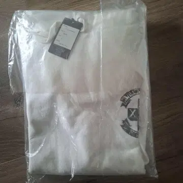 FTC XLARGE 후드티 화이트 미개봉 새상품 M 사이즈