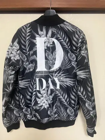 D-LITE D DAY 프린트 MA-1 자켓