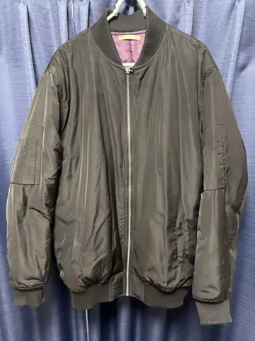 MA-1 스타일 블랙 자켓