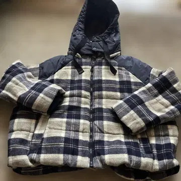 ZARA 후드 부착 네이비 체크 무늬 자켓