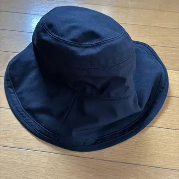 로즈 블랑 블랙 버킷햇