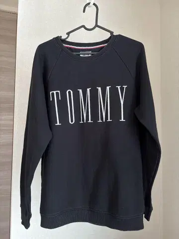 TOMMY HILFIGER 맨투맨