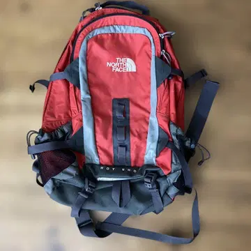 THE NORTH FACE 핫샷 백팩 빨간색