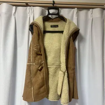 ZARA 후드 부착 무스탕 코트 XS