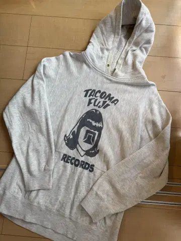 TACOMA FUJI 그레이 후드티