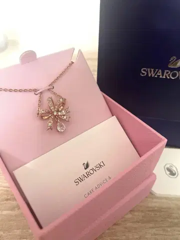 [ 새상품급 ] Swarovski 로즈 골드 목걸이 상자/샵 봉투 포함