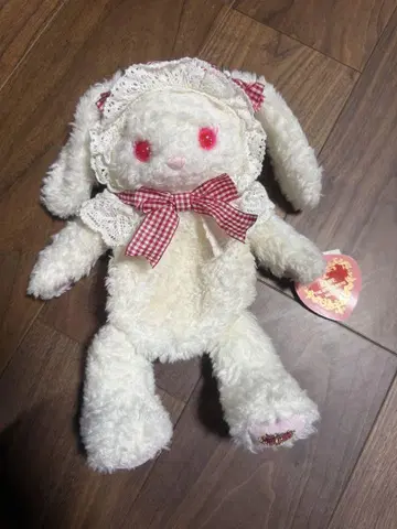 BABY 우사쿠먀 미니백 하자 있음