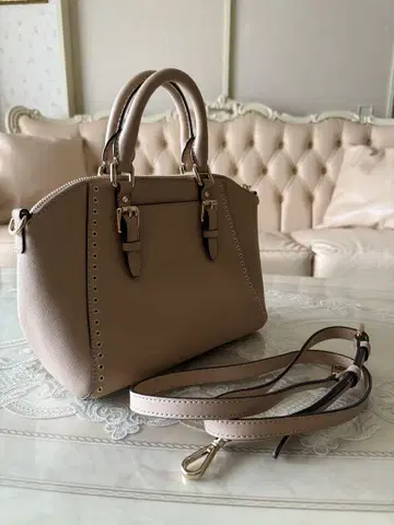 MICHAEL KORS 베이지 숄더백