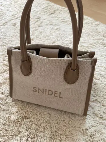 SNIDEL 베이지 핸드백