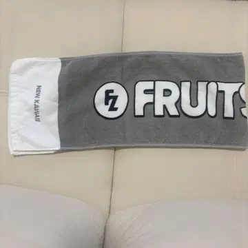 NEW KAWAII FRUITS ZIPPER 타월