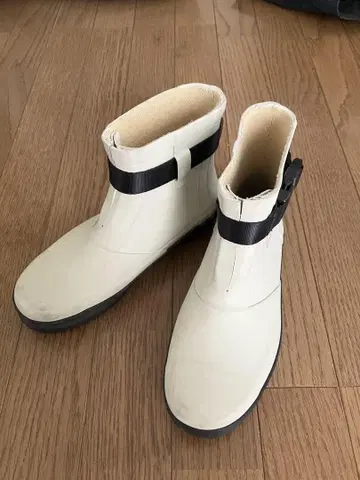 문스타 레인부츠 화이트