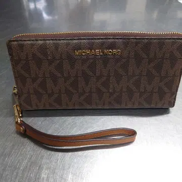MICHAEL KORS 모노그램 장지갑