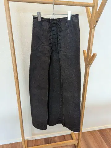 블랙 데님 레이스업 롱 스커트