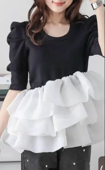 AMELY 벌룬 프릴 도킹 상의