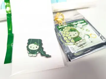 모키티 핀 배지 키링
