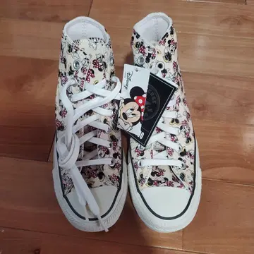 컨버스 디즈니 콜라보 스니커즈 미니 마우스 모티브