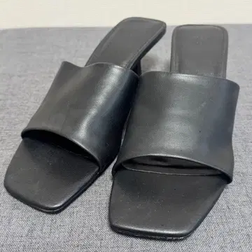 ZARA 블랙 슬리퍼 샌들 낮은 힐