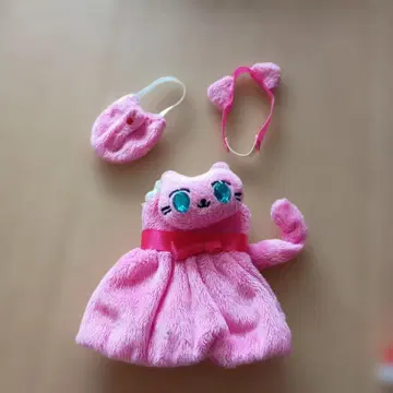 고양이 귀 달린 핑크 드레스 세트