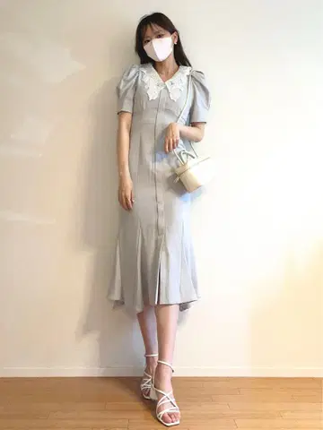 SNIDEL 자수 칼라 머메이드 원피스