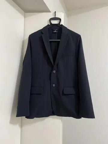 뉴발란스 수트 THE CITY