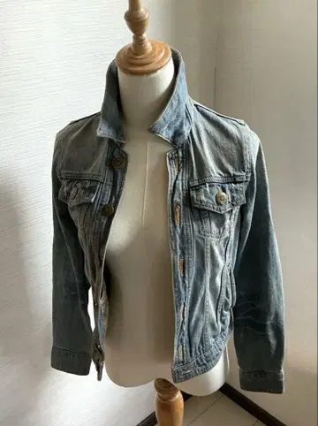 MAISON GILFY 라이트 블루 데님 자켓