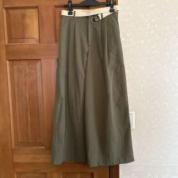 portcros 올리브 와이드 팬츠 화이트 벨트 포함