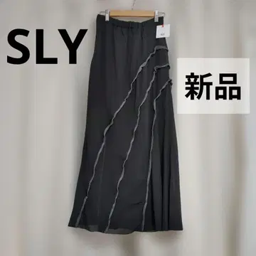 새상품 SLY 블랙 플레어 롱 스커트 사이즈 1 비대칭 슬릿