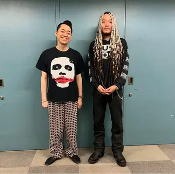 [ 바나나맨 시타라 착용 ] 조커 [ L 사이즈 ] T셔츠 블랙