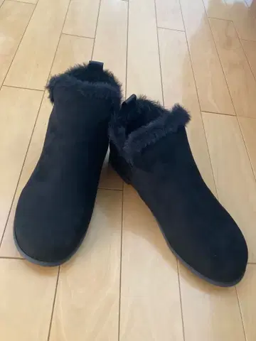 퍼 달린 블랙 스웨이드 숏부츠 24.5cm