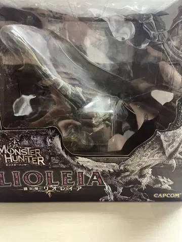 리오레이아 크리에이터즈 모델 캡콤 피규어