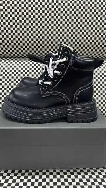 여성용 숏부츠 사이즈 23 힐 5cm