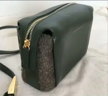 WANT Les Essentiels 숄더 미니 파우치