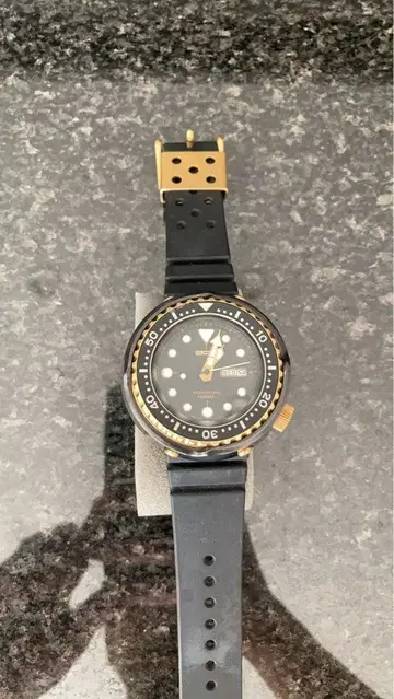 SEIKO 프로페셔널 다이버 7C46-7009