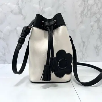 컨디션 최상 마리콴트 복조리 숄더백 블랙 시로